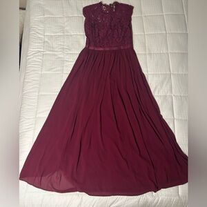Miusol Burgundy Lace Bodice Chiffon Maxi Dress